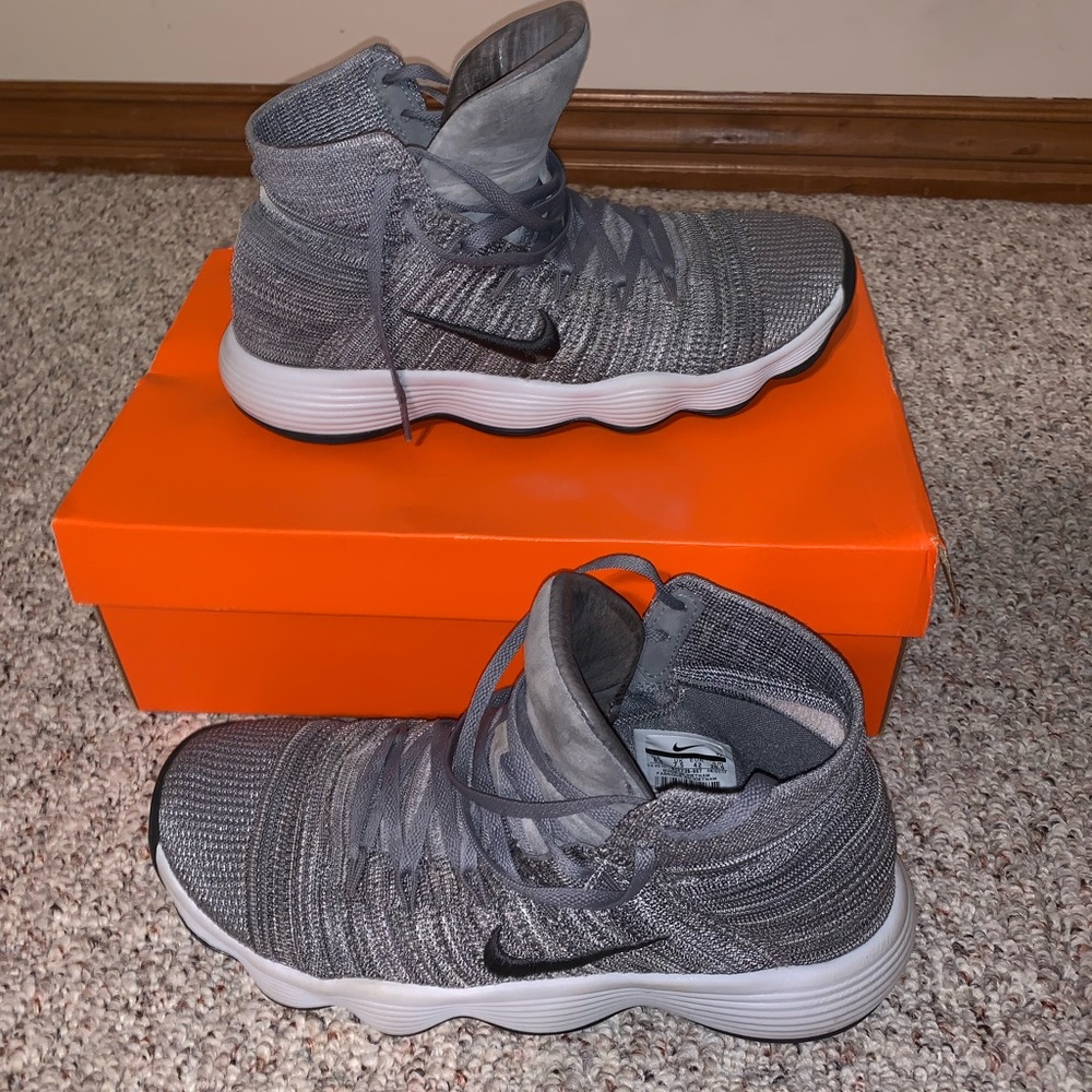 Nike Hyper Dunk - image 2